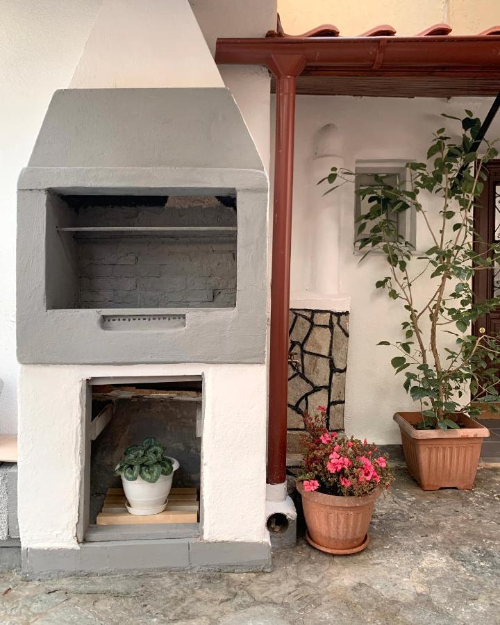 Apartamento Garden House Retreat Drama Exterior foto